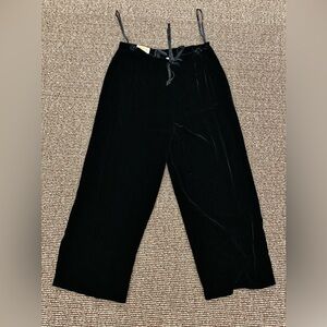 1990s Y2K Vintage Women’s 10 Black Velvet Velour Dana B & Karen Wide Leg Pants
